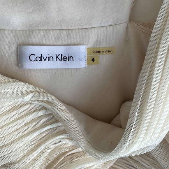 Stunning evening CK dress - Picture 3 of 4